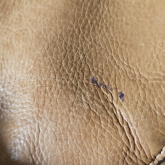 Stella and Dot Covet Sloane Crossbody Bag with Arrow Tassel - Picture 7 of 10